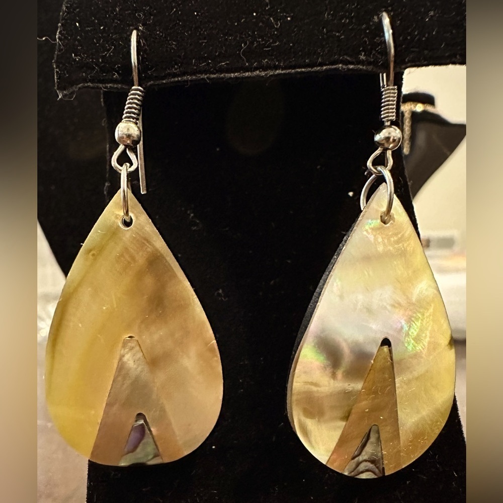 Elegant Teardrop Mother of Pearl Earrings w/Abalone & Mother of Pearl Inlays NEW